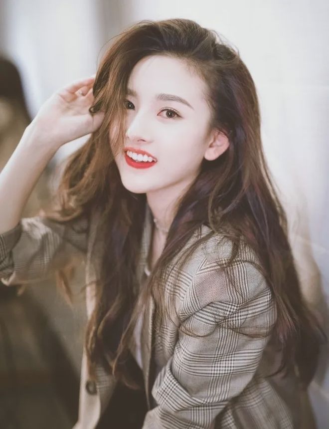 如何笑起来更好看_微笑训练教程_女明星大笑好看
