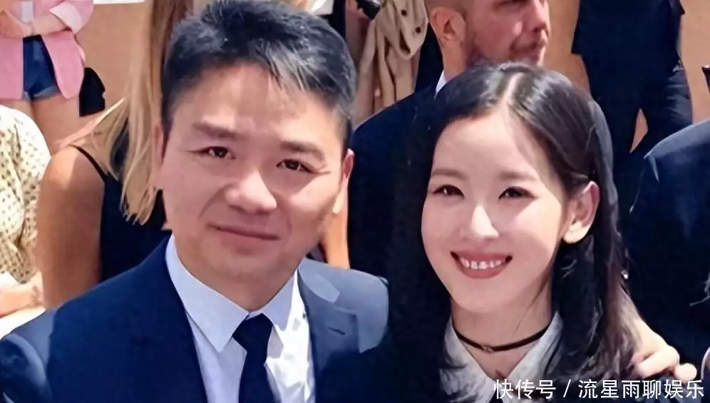 大佬媳妇抱团搞事业？章泽天甩出跨界大招，走上和田朴珺同款赛道